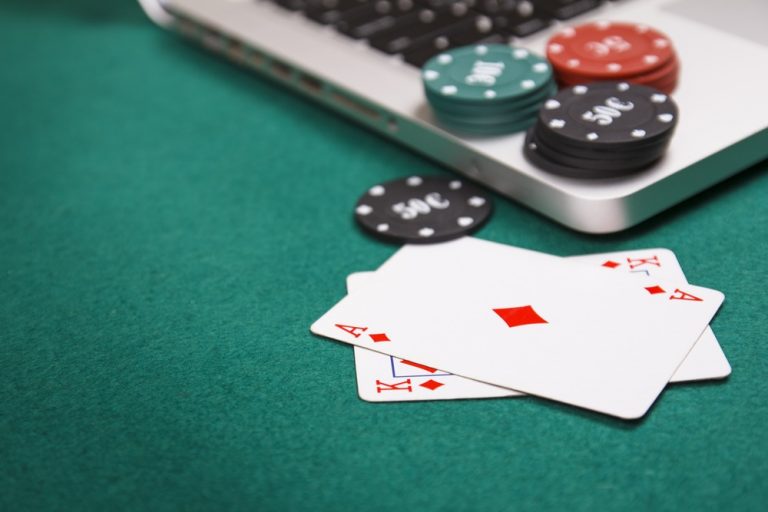 Facts about playing online poker