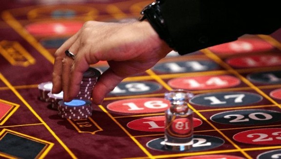 To Bet Or To Not Bet – A Tricky Question For Online Gambling